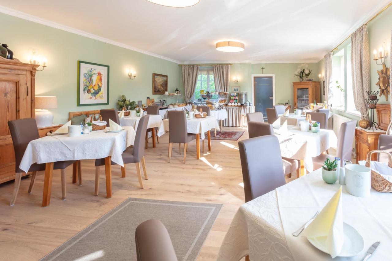 Donauhof - Hotel Garni Weissenkirchen in der Wachau Bagian luar foto