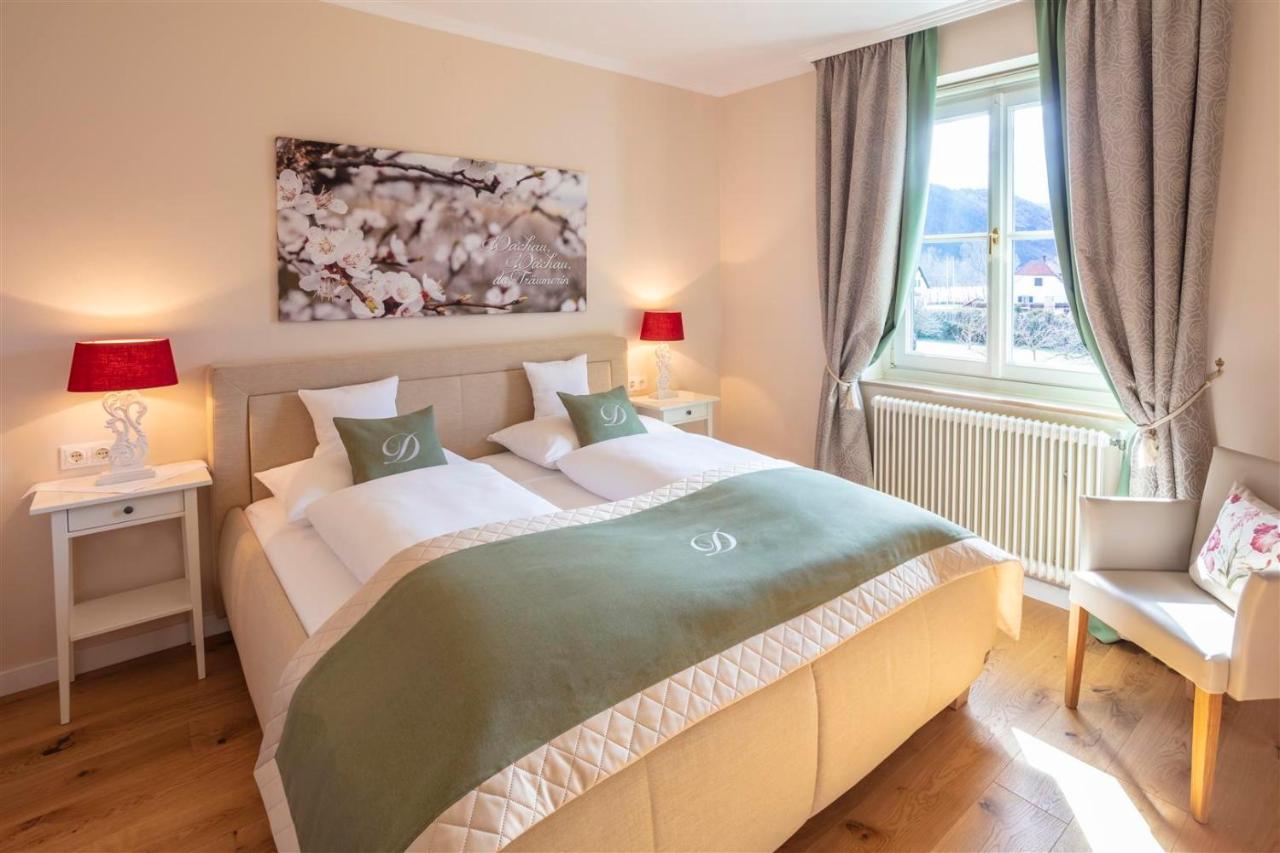 Donauhof - Hotel Garni Weissenkirchen in der Wachau Bagian luar foto